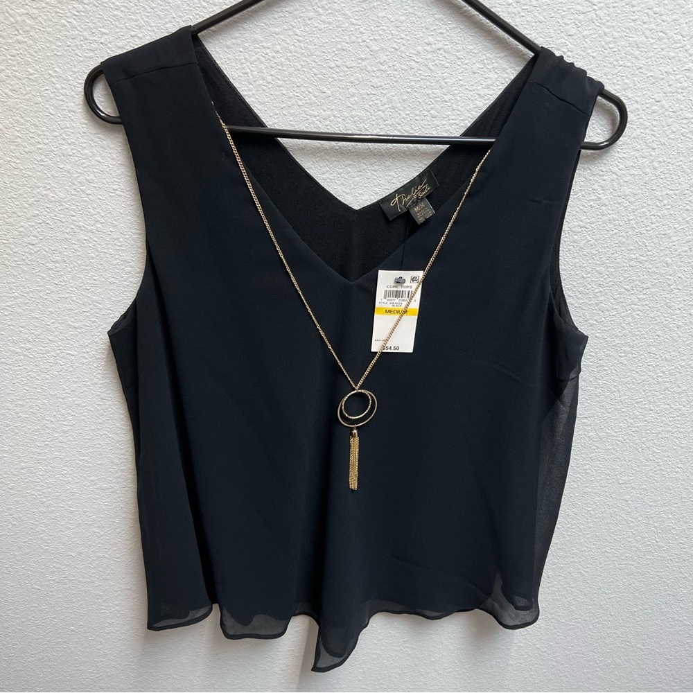 NWT! Thalia Sodi black top with built in necklace- size medium, new with tags